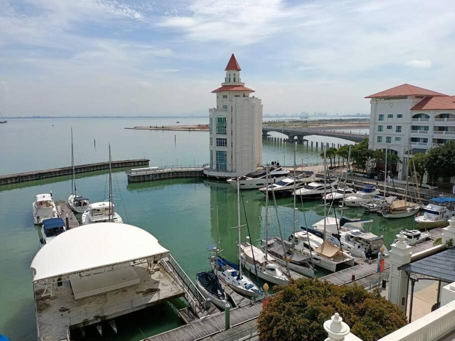 Perfect Marina Stay@ Strait Quay /W Big Balcony + Carpark Bagan Jermal Ngoại thất bức ảnh